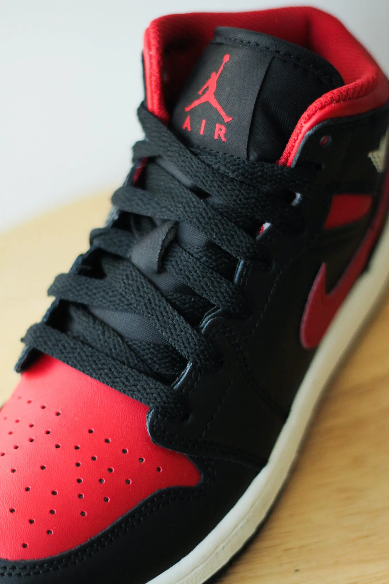 AIR JORDAN 1 MID (GS) BLACK/VARSITY RED-SUMMIT WHITE