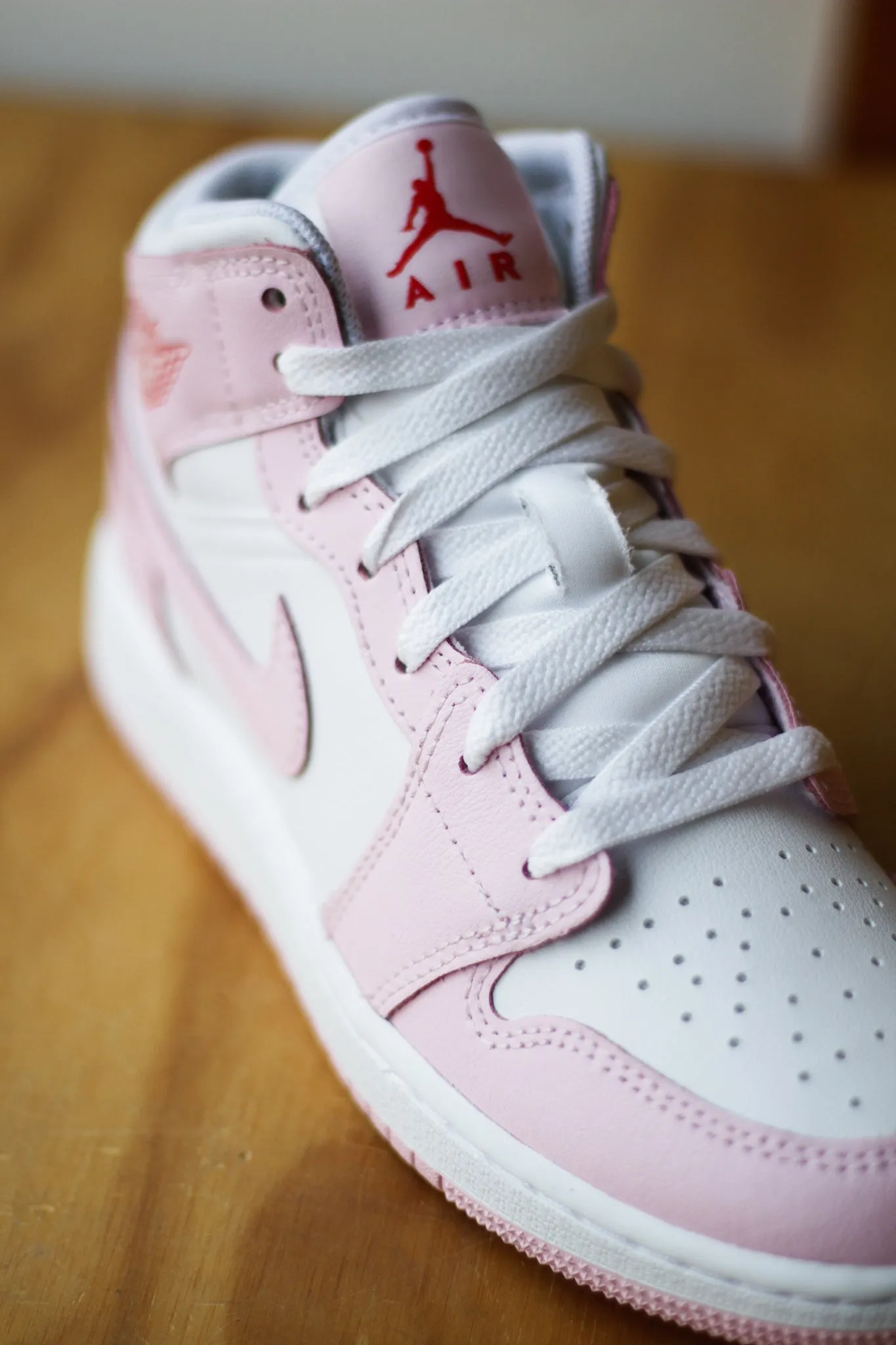 AIR JORDAN 1 MID (GS) PINK FOAM