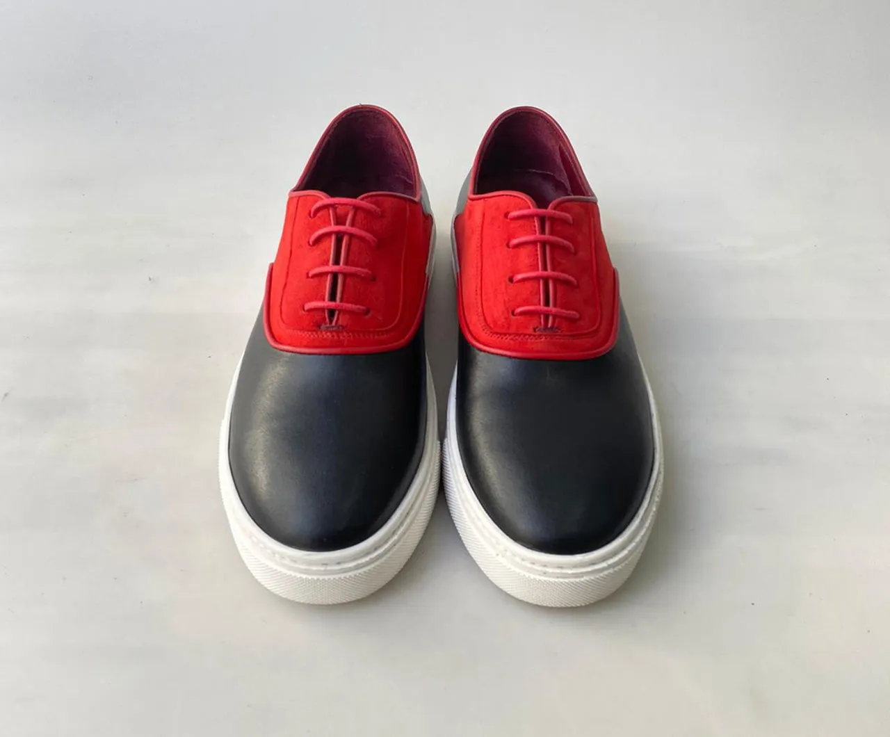 TucciPolo Limited Edition Mens Handcrafted Two tone Black and Red leather Dress Sneaker