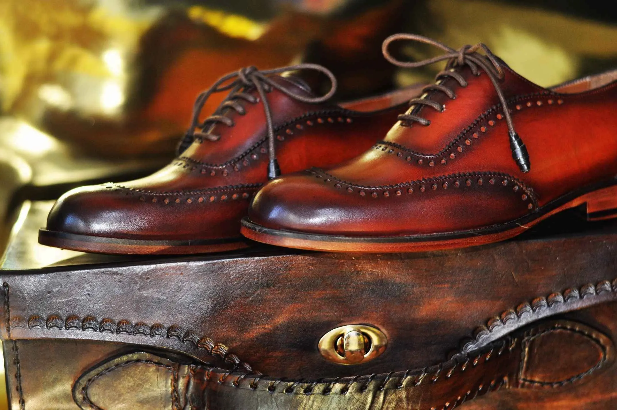 TucciPolo Mens Handmade Wingtip Oxford Style Bordeaux Luxury Shoe